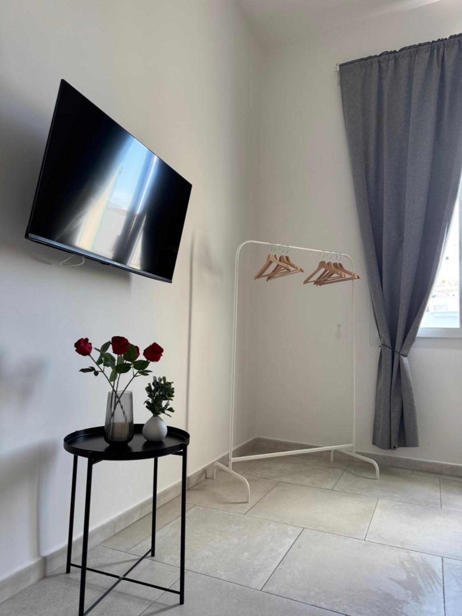 L&S Rooms Монополі Екстер'єр фото