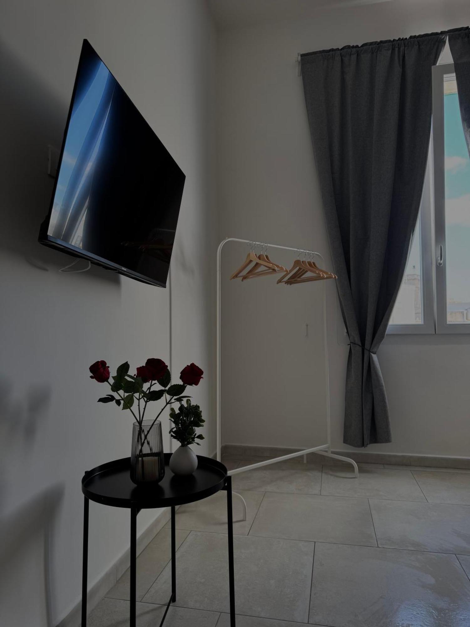 L&S Rooms Монополі Екстер'єр фото